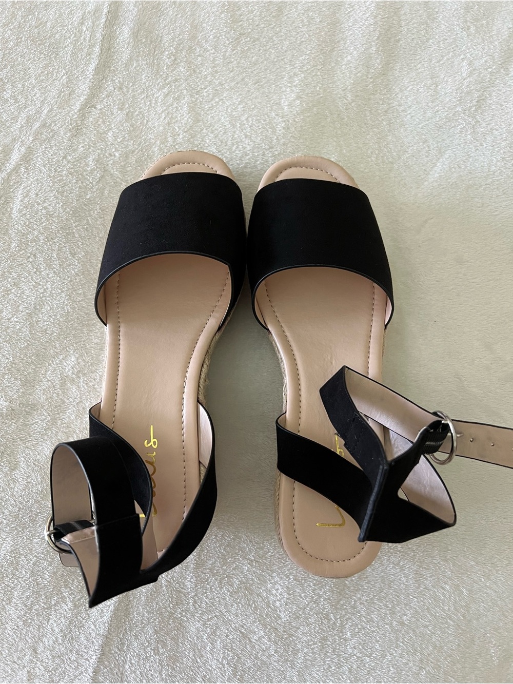 Lulus Ankle Strap Wedges Elyse Size 9